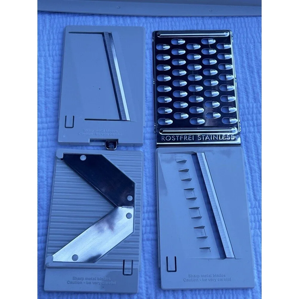 Pampered Chef Mandoline Slicer With 4 Blades No Finger